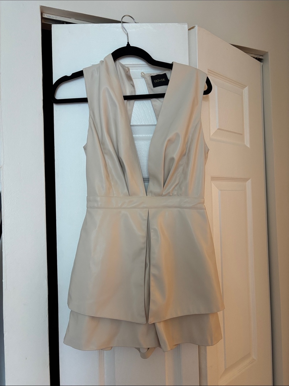 DO+BE Cream Plunge V-Neck Layered Romper